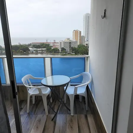 Estudio Cost Piso12 Frente A La Playa * Cartagena